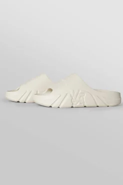 Accessories<Youngla 960-Cloud 9 Slides Black|Off-White|Orange