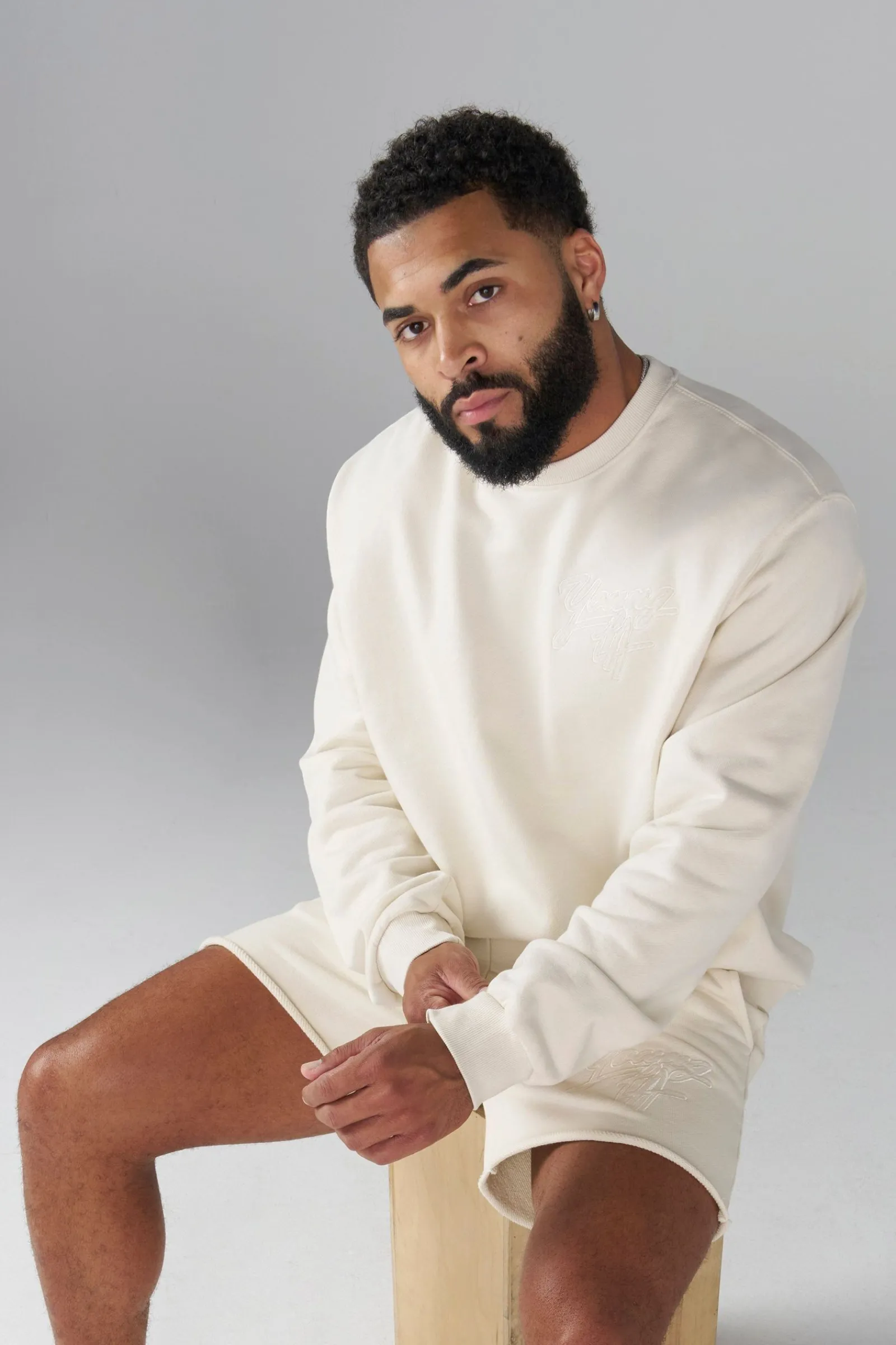 Outerwear<Youngla 5092-Effortless Sets-Crewnecks Black|Brown Camel|Charcoal|Off-White