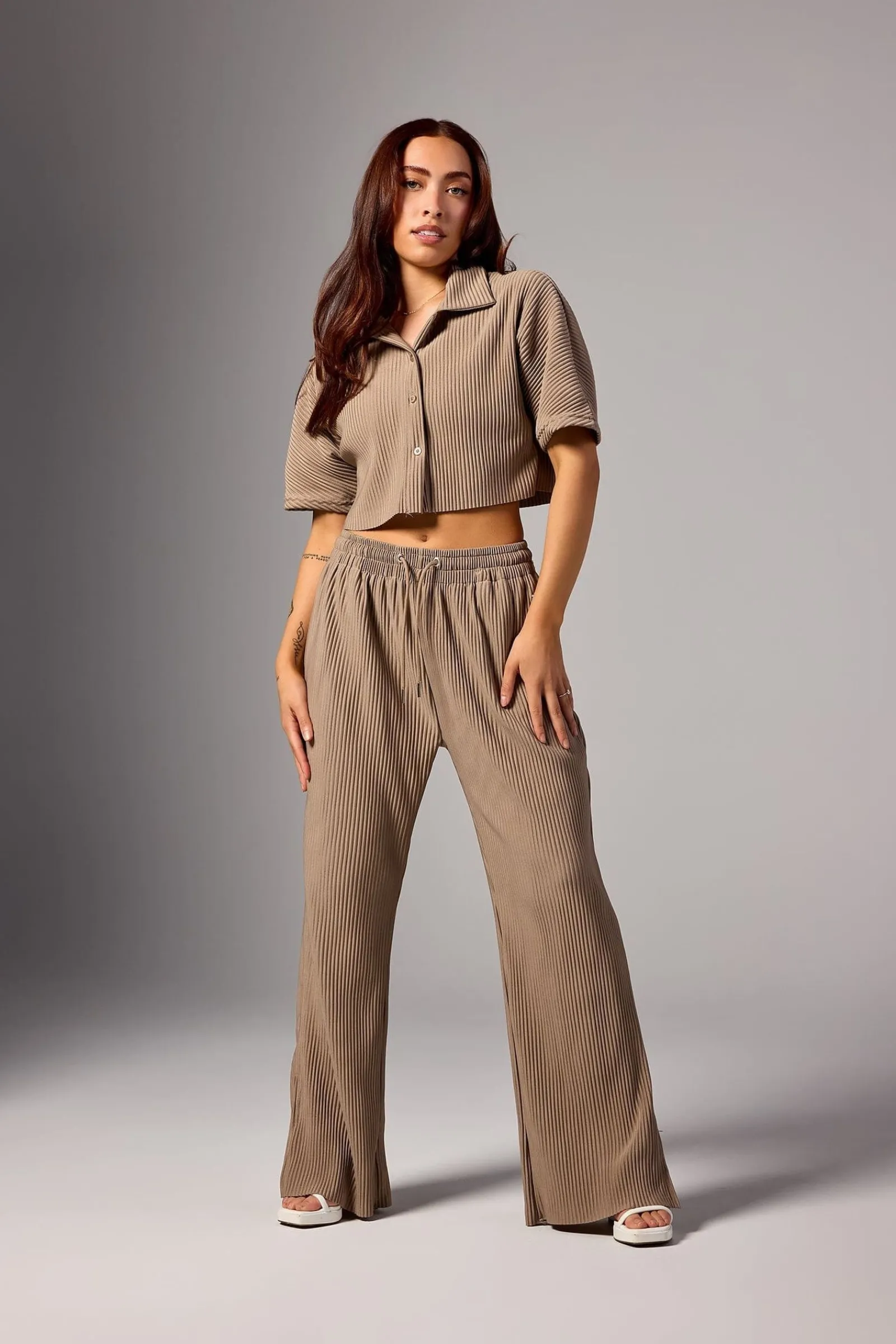 Joggers & Pants<Youngla W244 Aria Pleated Pants Black|Light Blue|Taupe