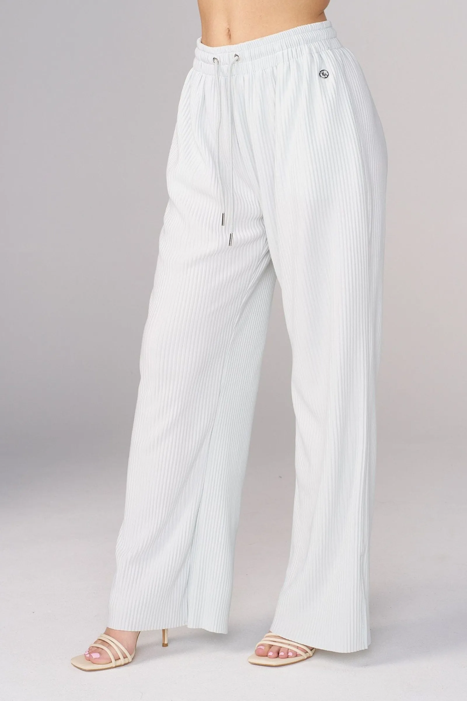 Joggers & Pants<Youngla W244 Aria Pleated Pants Black|Light Blue|Taupe