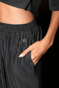 Joggers & Pants<Youngla W244 Aria Pleated Pants Black|Light Blue|Taupe