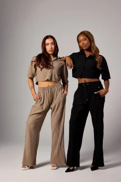 Joggers & Pants<Youngla W244 Aria Pleated Pants Black|Light Blue|Taupe