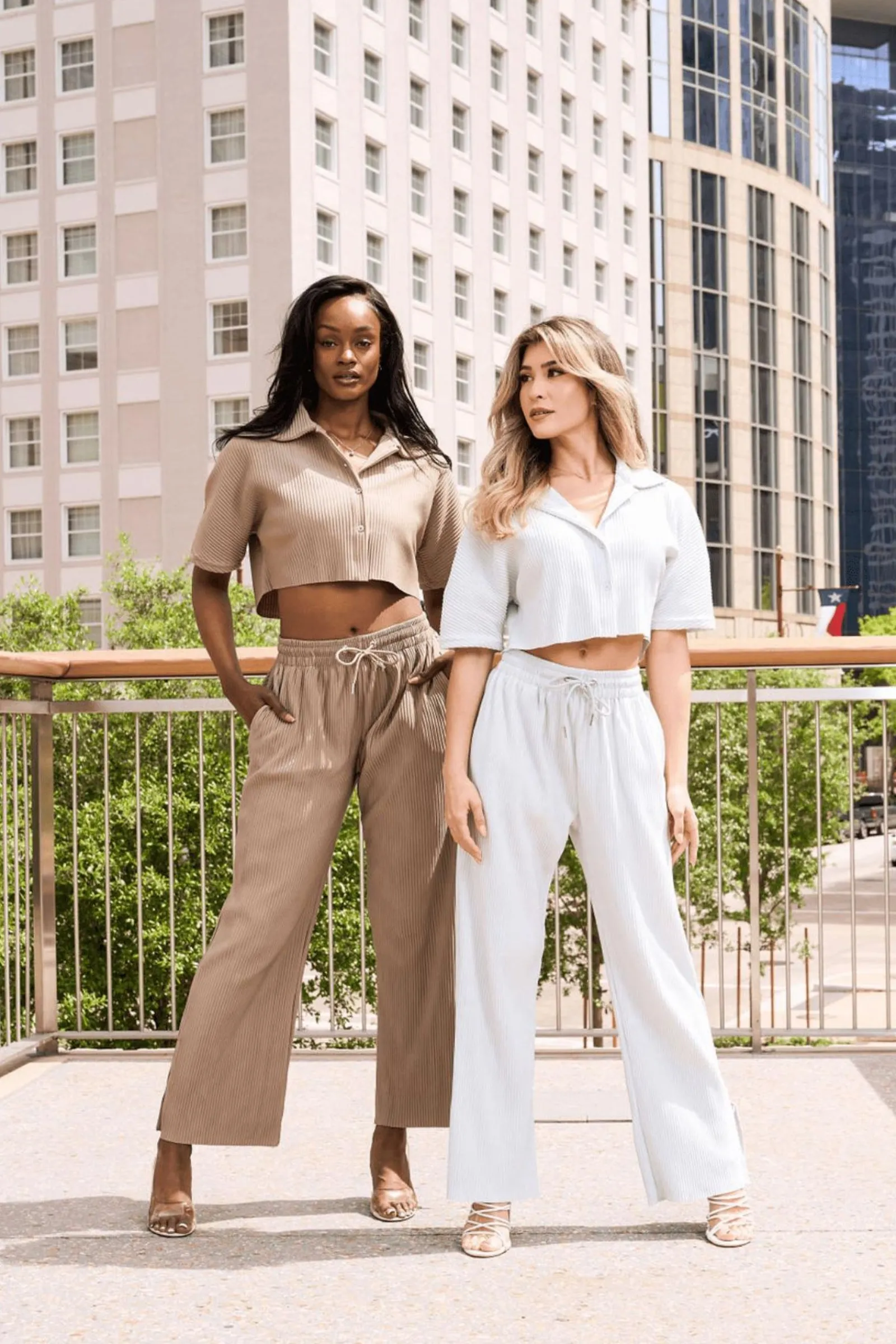 Joggers & Pants<Youngla W244 Aria Pleated Pants Black|Light Blue|Taupe