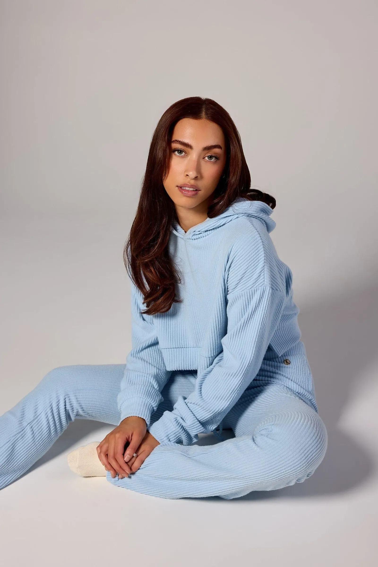 Outerwear<Youngla W545 Ava Crop Hoodie Black|Blue|Cream|Mauve