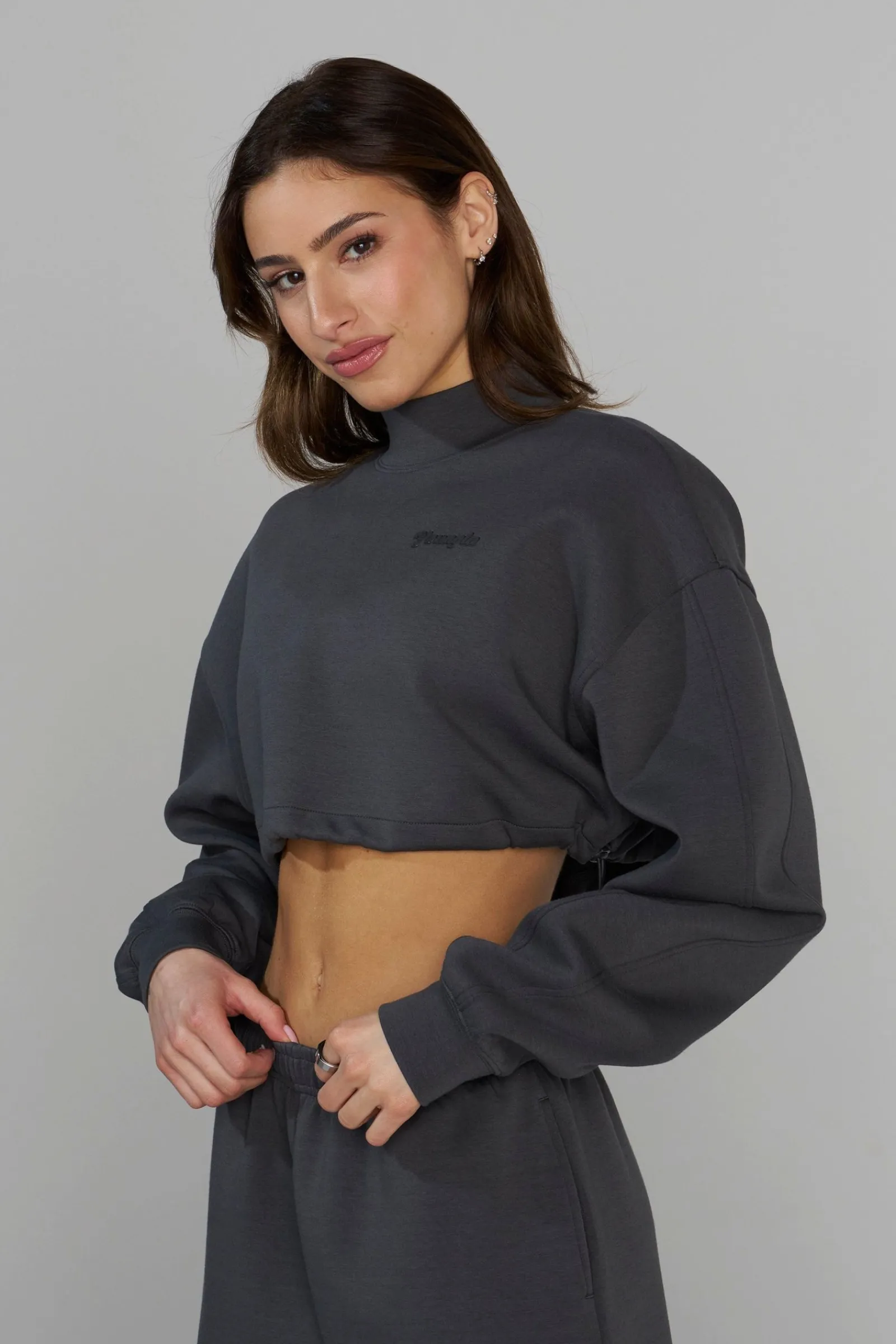 Outerwear<Youngla W540 Scuba Crop Black|Brick|Vanilla|Charcoal