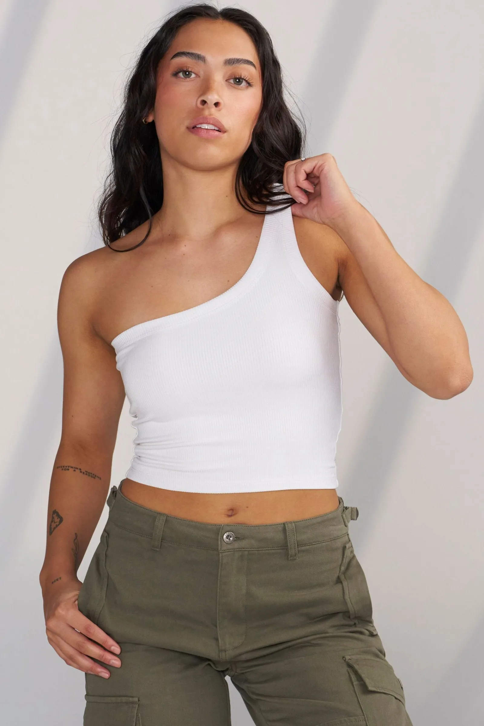 Tops<Youngla W313-Harmony Top Black|White|Brown|Emerald Green